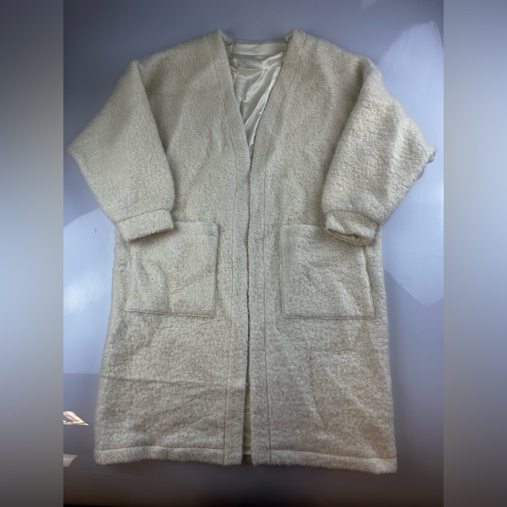 Timeless Wool/Polyester Coat S68-8
